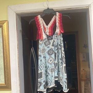 Gimmicks, Top, size M, various colors.